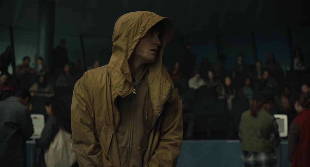 Mickey 17 (2025) WEBRip English 720p x264 AVC AAC 2.0 MSub CineVood.mkv_snapshot_00.13.39.131